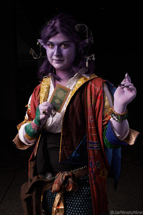 Mollymauk Tealeaf cosplay, 2026. Character by Taliesin Jaffe from Critical Role. Photo by JarNinetyNine.